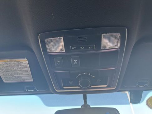 Used 2017 Toyota Tacoma TRD Off-Road w/ Tow Package image 31