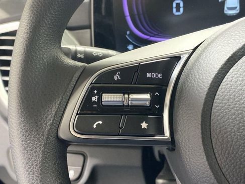New 2026 Kia Seltos LX FWD image 32