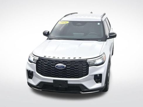 Certified 2026 Ford Explorer ST-Line w/ ST-Line Street Pack RWD image 28