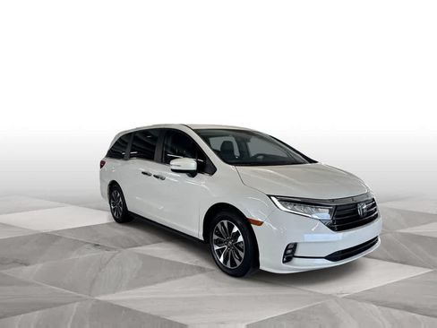 Used 2024 Honda Odyssey EX-L image 2