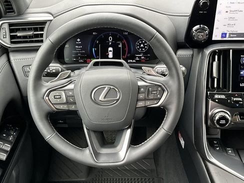 Used 2026 Lexus LX 700h Overtrail AWD/4WD image 12