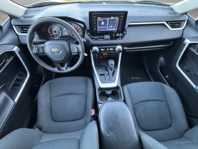 Used 2021 Toyota RAV4 LE FWD image 20