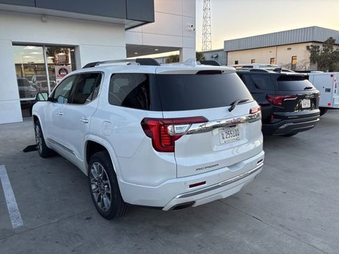 Used 2022 GMC Acadia Denali w/ Denali Technology Package image 7