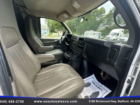 Used 2013 Chevrolet Express 1500 RWD image 19