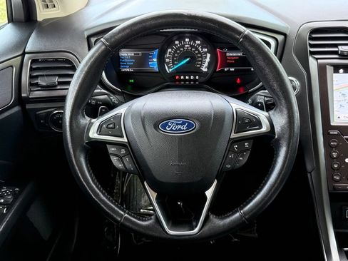 Used 2019 Ford Fusion Titanium AWD/4WD image 30