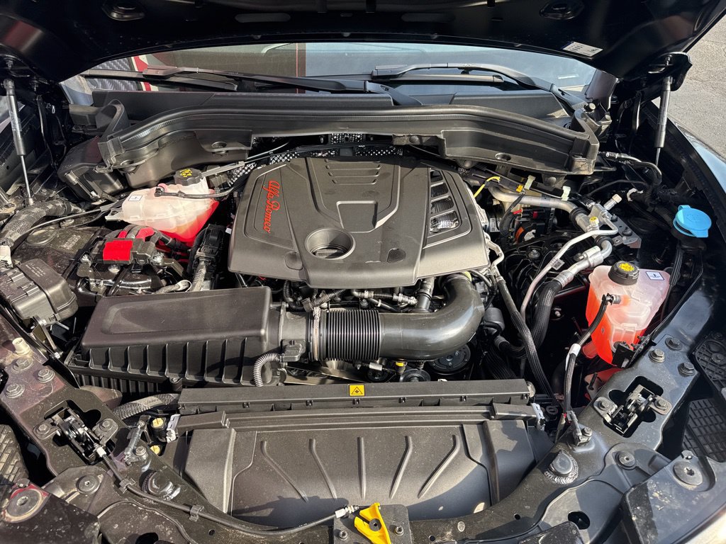 New 2026 Alfa Romeo Stelvio Sprint AWD/4WD image 25