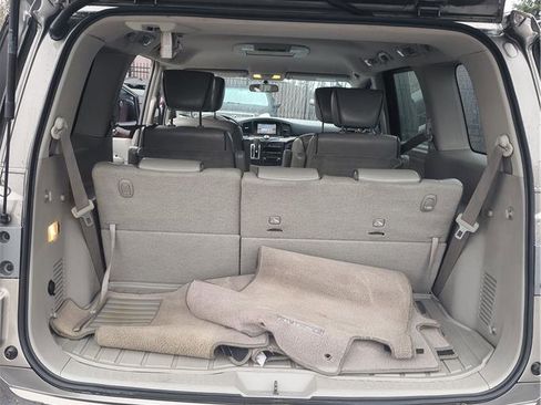 Used 2014 Nissan Quest SV w/ Leather Package image 17