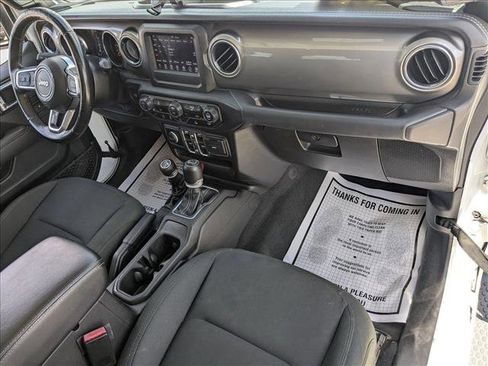 Used 2021 Jeep Wrangler Unlimited Sahara image 20
