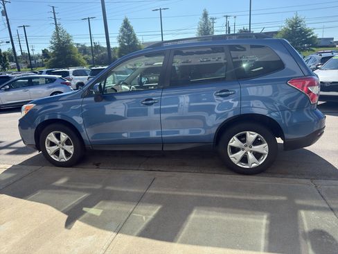 Used 2015 Subaru Forester 2.5i Premium w/ All-Weather Package AWD/4WD image 6