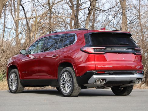 New 2026 GMC Acadia Denali w/ Super Cruise Package image 6