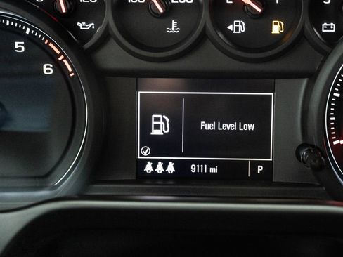 Used 2024 Chevrolet Silverado 2500 Custom w/ Custom Convenience Package image 10