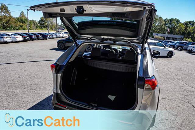 Used 2020 Toyota RAV4 XLE w/ Convenience Package FWD image 38