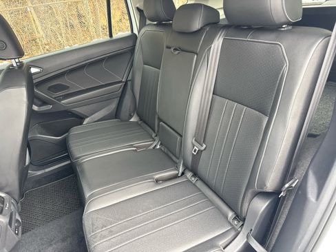 Used 2022 Volkswagen Tiguan SE image 26