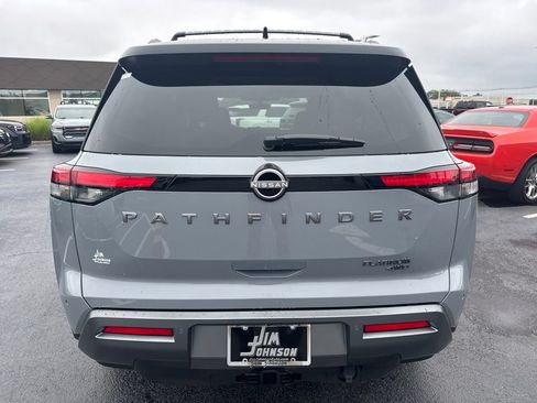 New 2026 Nissan Pathfinder Platinum AWD/4WD image 4