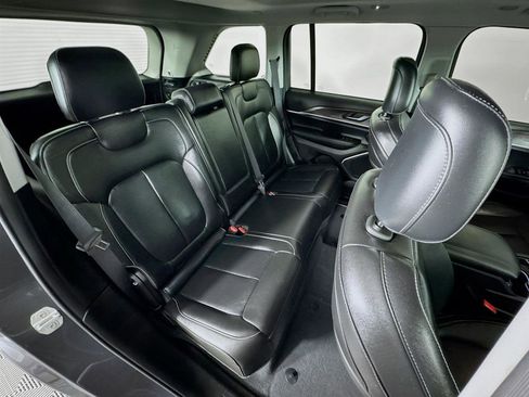 Used 2022 Jeep Grand Cherokee Limited 4xe image 30