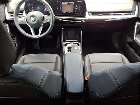Used 2026 BMW X2 xDrive28i AWD/4WD image 10