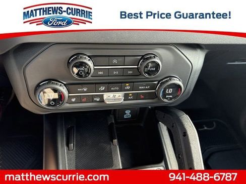 New 2025 Ford Bronco Badlands image 21