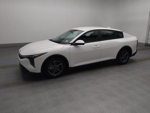 Used 2025 Kia K4 FWD image 2