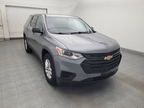 Used 2021 Chevrolet Traverse LS FWD image 13