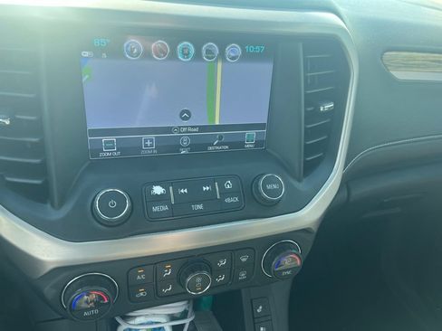 Used 2019 GMC Acadia Denali w/ Technology Package FWD image 21