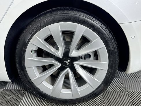 Used 2021 Tesla Model 3 Standard Range Plus image 34