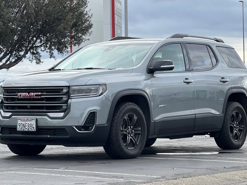 Used 2023 GMC Acadia AT4 w/ Technology Package image 8