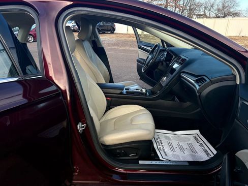 Used 2017 Ford Fusion Titanium image 24