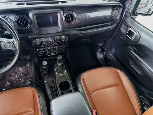 Used 2021 Jeep Wrangler Unlimited Sport image 25
