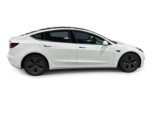 Certified 2022 Tesla Model 3 Long Range AWD/4WD image 7