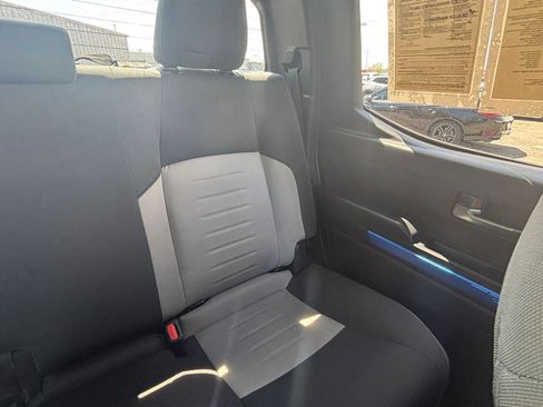 Used 2025 Toyota Tacoma TRD Off-Road AWD/4WD image 34