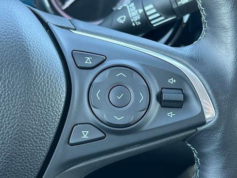 Used 2019 Buick Envision Essence image 23