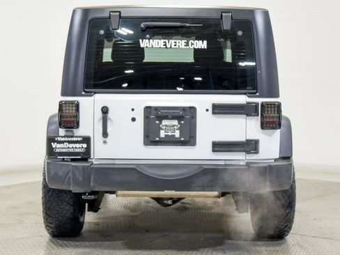 Used 2012 Jeep Wrangler Sport image 9