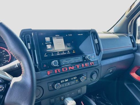 Certified 2025 Nissan Frontier Pro-X RWD image 11