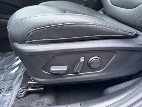 Certified 2025 Hyundai Tucson SEL image 13