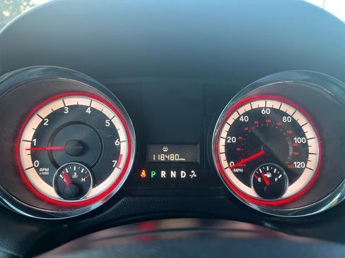 Used 2016 Dodge Grand Caravan SE image 10