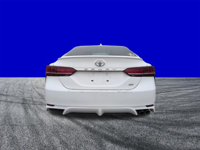 Used 2019 Toyota Camry SE FWD image 5