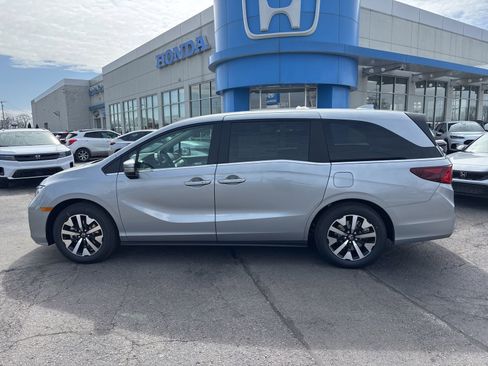 New 2026 Honda Odyssey EX-L image 8
