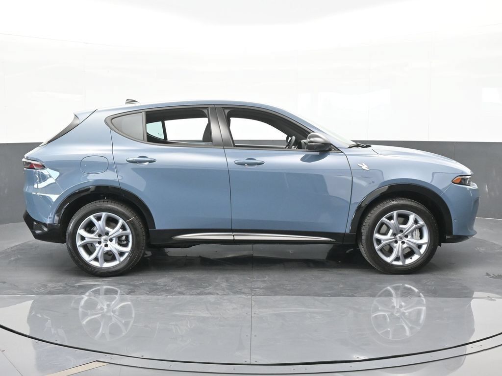Used 2025 Dodge Hornet R/T w/ Tech Pack AWD/4WD image 7
