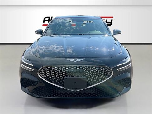 Used 2023 Genesis G70 2.0T image 2