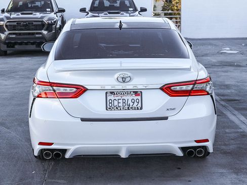 Used 2018 Toyota Camry XSE image 8