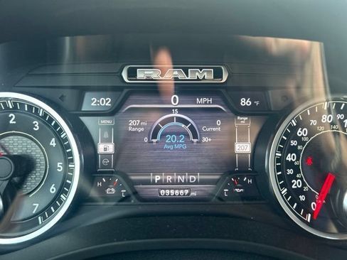 Used 2021 RAM 1500 Laramie w/ Sport Appearance Package AWD/4WD image 8