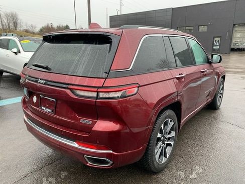 Used 2022 Jeep Grand Cherokee Overland AWD/4WD image 6