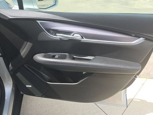 Used 2019 Cadillac XT5 Luxury FWD image 23