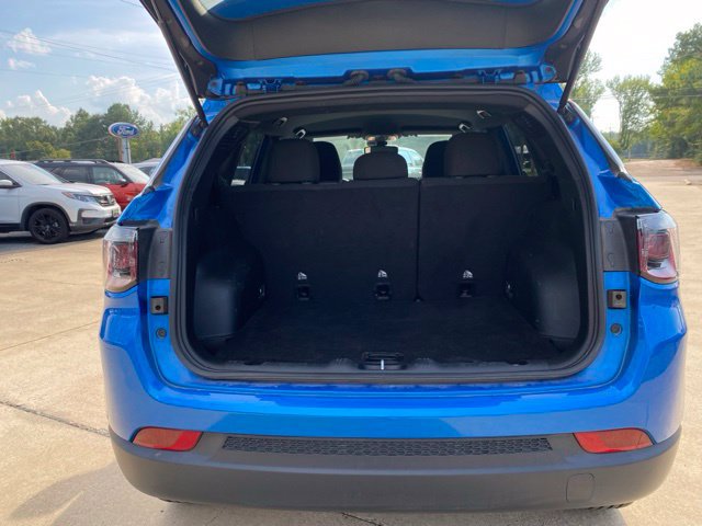 Used 2024 Jeep Compass Sport AWD/4WD image 11