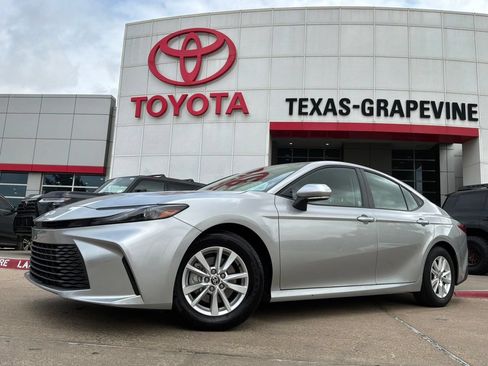 Used 2026 Toyota Camry LE FWD image 2