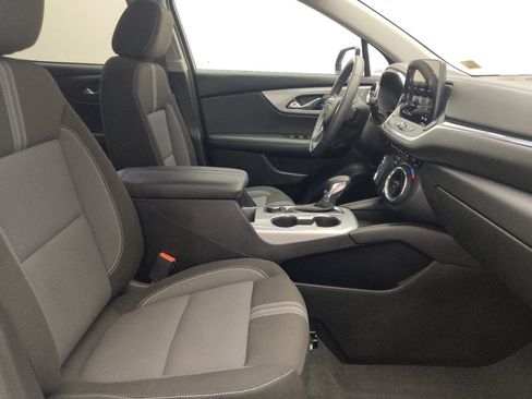 Used 2024 Chevrolet Blazer LT FWD image 21