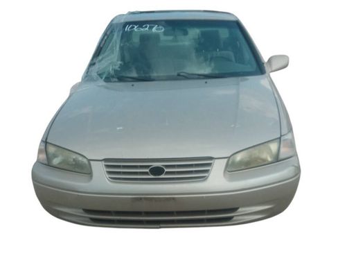 Used 1998 Toyota Camry LE FWD image 9