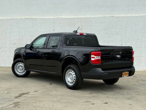 New 2025 Ford Maverick XL image 3