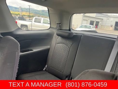 Used 2012 GMC Acadia SLE AWD/4WD image 16
