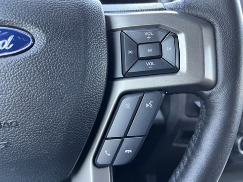 Used 2021 Ford Expedition XLT image 17